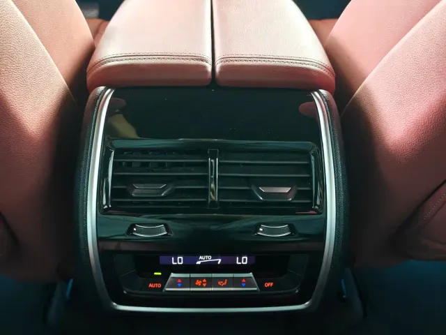 BMW X5 — Фото автомобиля 14