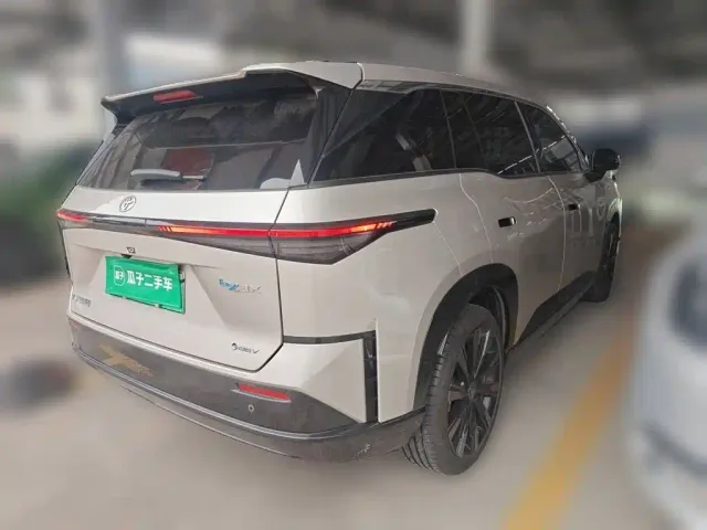 Toyota BoZhi 3X — Фото автомобиля 6