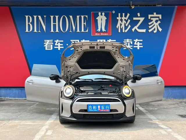 MINI Hatch — Фото автомобиля 12