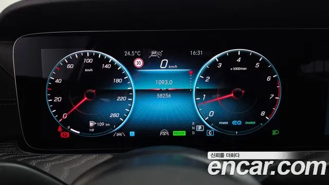 Mercedes-Benz E-Class W213 — Фото автомобиля 11