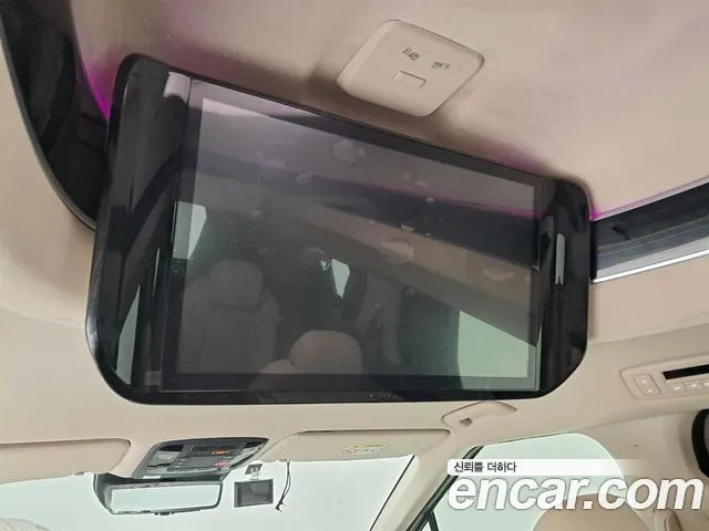 Kia Carnival Generation 4 — Фото автомобиля 15