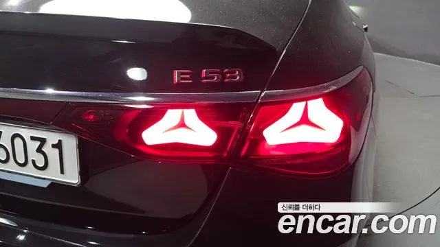 Mercedes-Benz E-Class — Фото автомобиля 18