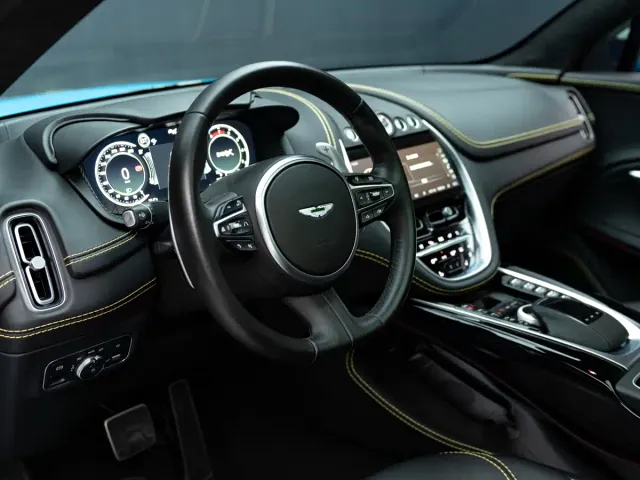 Aston Martin DBX — Фото автомобиля 13