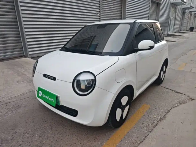 Фотография автомобиля — Changan Lumin