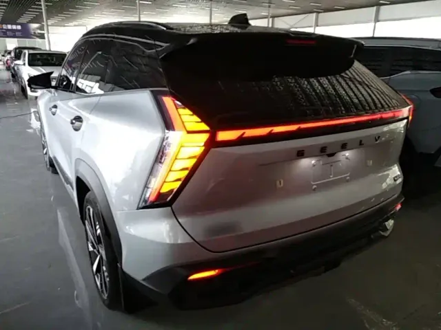 Geely Boyue L — Фото автомобиля 4