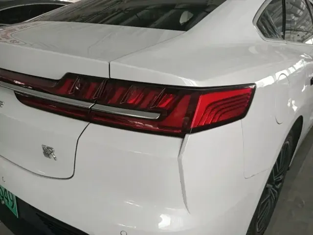 BYD Han — Фото автомобиля 7
