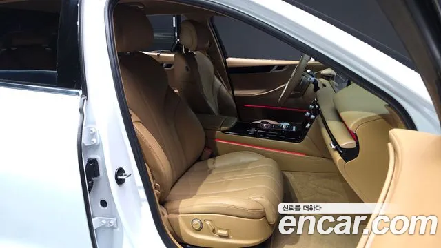 Genesis G80 Бензин 2.5 турбо AWD — Фото автомобиля 11