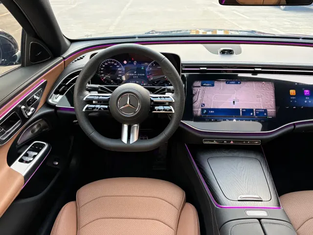 Mercedes-Benz E-Class — Фото автомобиля 7