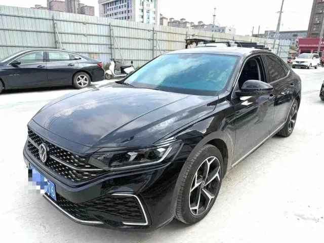 Фотография автомобиля — Volkswagen Passat
