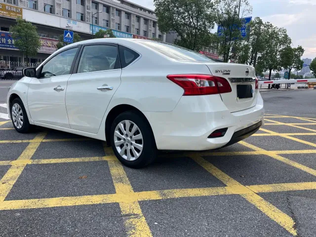 Nissan Sylphy — Фото автомобиля 3