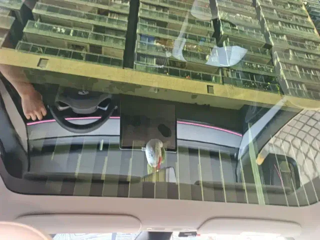Tesla Model Y — Фото автомобиля 19