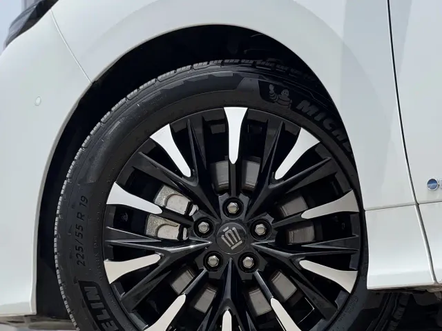 Toyota Vellfire — Фото автомобиля 16