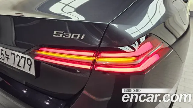BMW 5-Series 5 серия (G60) 530i xDrive M Sport — Фото автомобиля 20