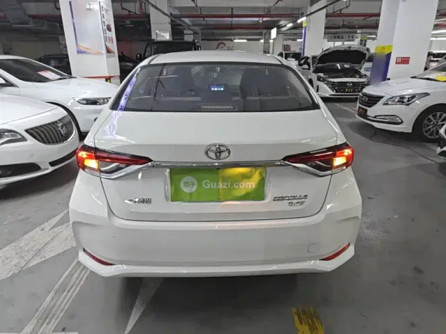 Toyota Corolla — Фото автомобиля 5