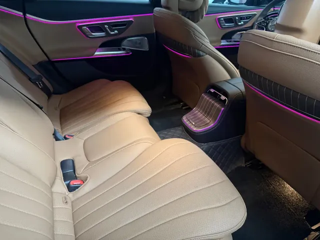 Mercedes-Benz E-Class — Фото автомобиля 19