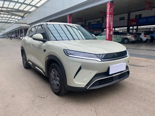 BYD Yuan UP — Фото автомобиля 3
