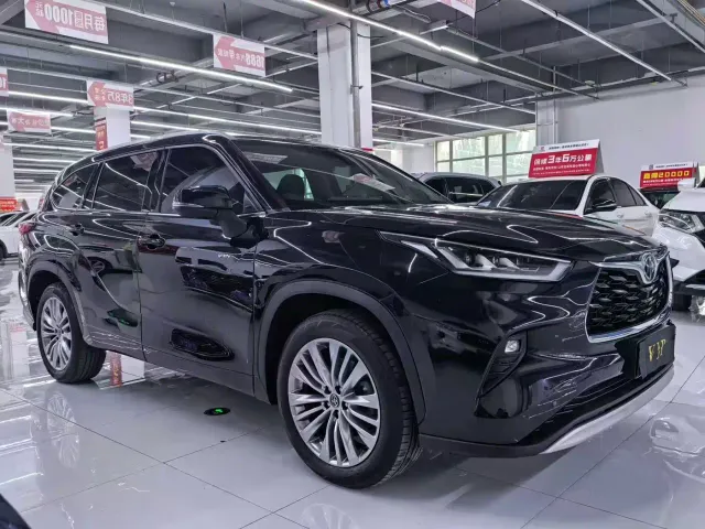 Toyota Highlander — Фото автомобиля 2