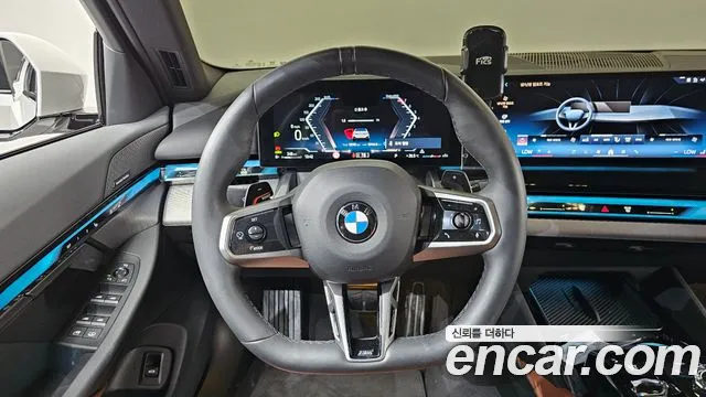 BMW 5-Series 5 серия (G60) 530i xDrive M Sport — Фото автомобиля 8