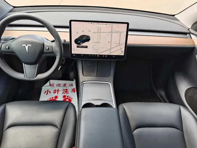 Tesla Model Y — Фото автомобиля 7