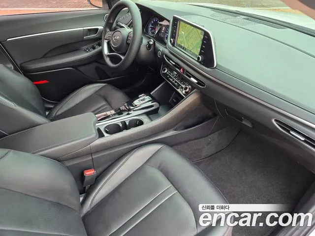 Hyundai Sonata Sonata (DN8) 2.0 LPG(Для проката) — Фото автомобиля 10