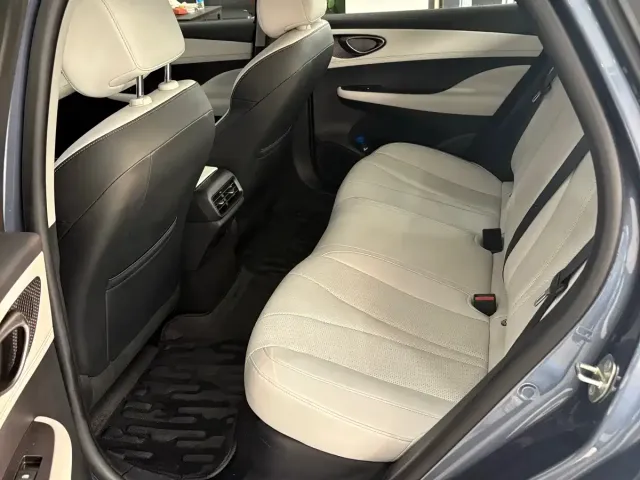 BYD Seal 05 DM-i — Фото автомобиля 6