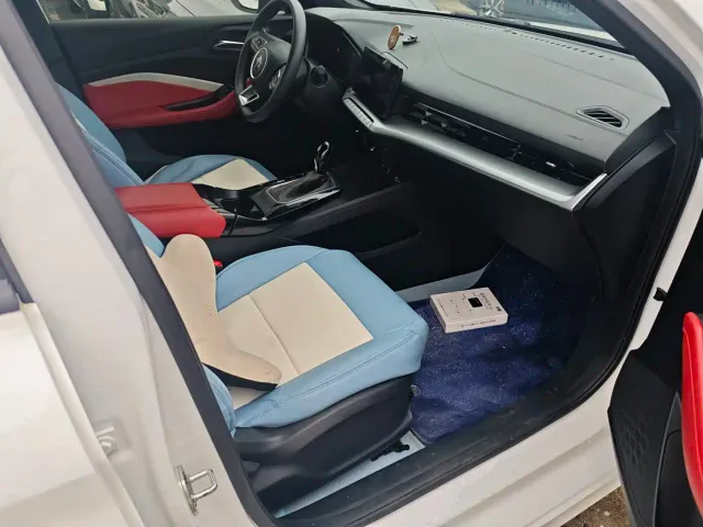 MG MG5 2023 180DVVT CVT Flagship Edition — Фото автомобиля 12
