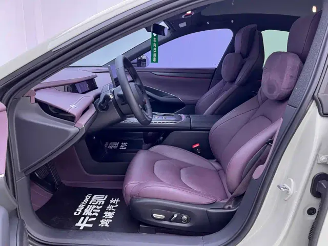 Xiaomi SU7 — Фото автомобиля 15