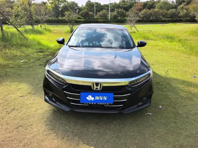 Honda Accord — Фото автомобиля 2