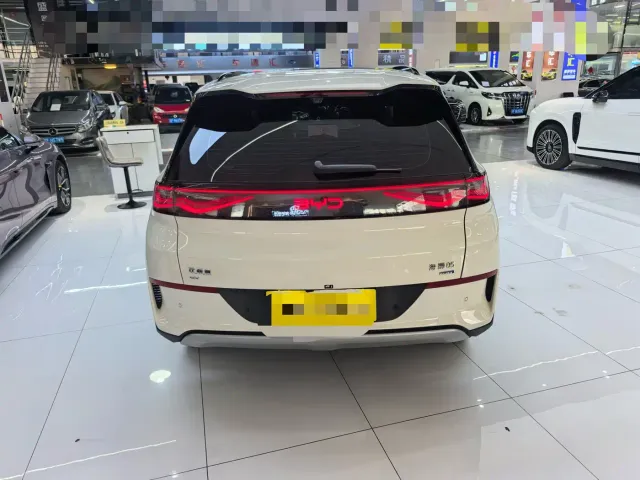 BYD Sealion 05 EV — Фото автомобиля 19