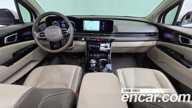 Kia Carnival Generation 4 — Фото автомобиля 7