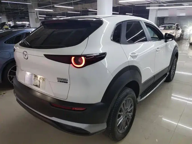 Mazda CX-30 EV — Фото автомобиля 6
