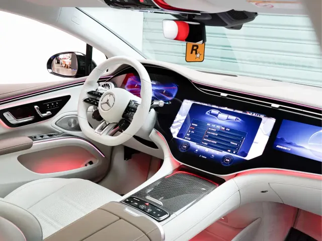 Mercedes-Benz EQS AMG — Фото автомобиля 13