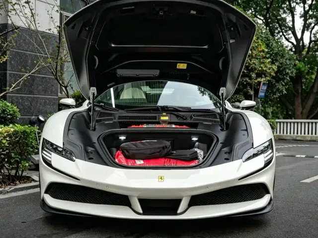 Ferrari SF90 — Фото автомобиля 3