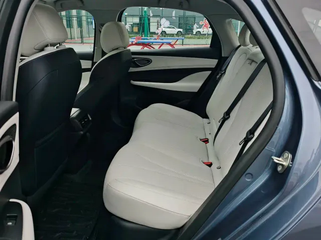 BYD Seal 05 DM-i — Фото автомобиля 4