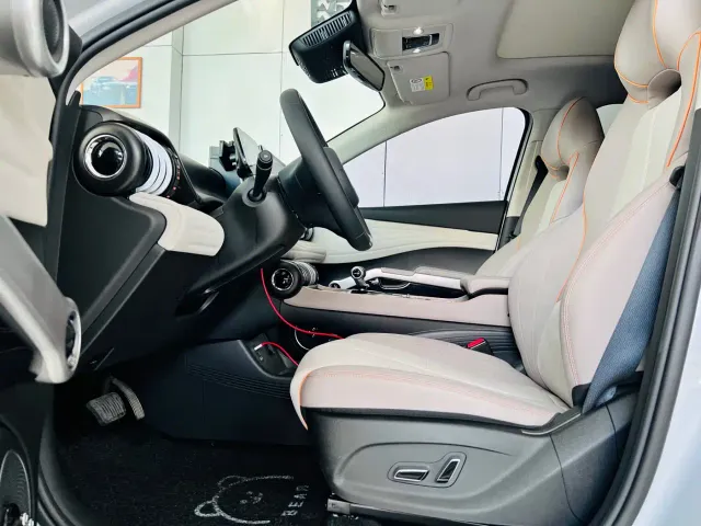 BYD Yuan PLUS — Фото автомобиля 15