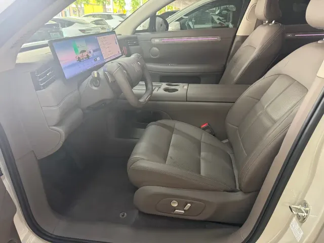 IM Motors LS6 — Фото автомобиля 7