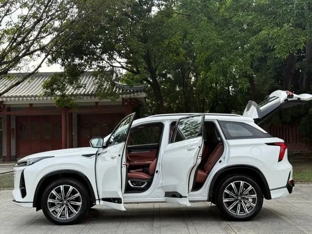 Changan CS75 Plus — Фото автомобиля 13