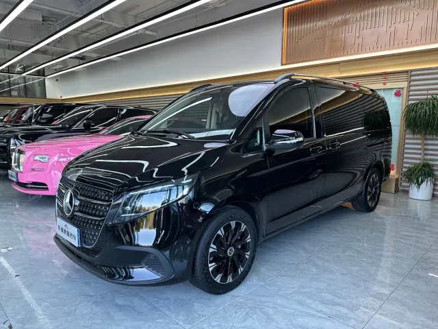 Фотография автомобиля — Mercedes-Benz V-Class