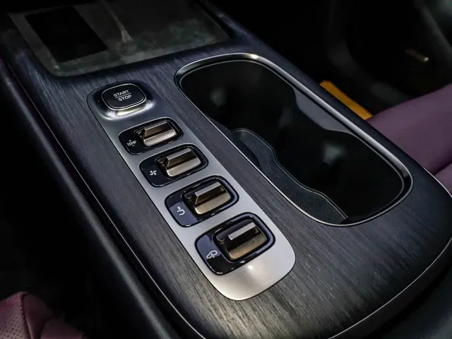 Xiaomi SU7 — Фото автомобиля 26