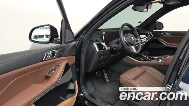 BMW X5 xDrive 40i M Sport — Фото автомобиля 8