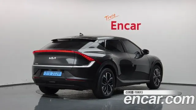 Kia EV6 — Фото автомобиля 2