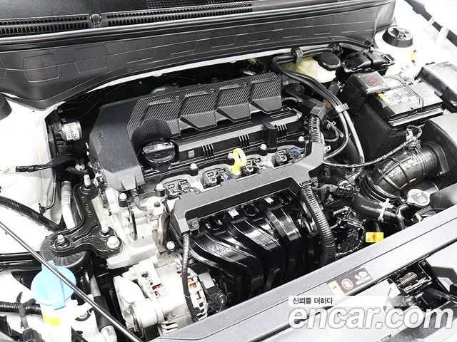Hyundai Venue — Фото автомобиля 6