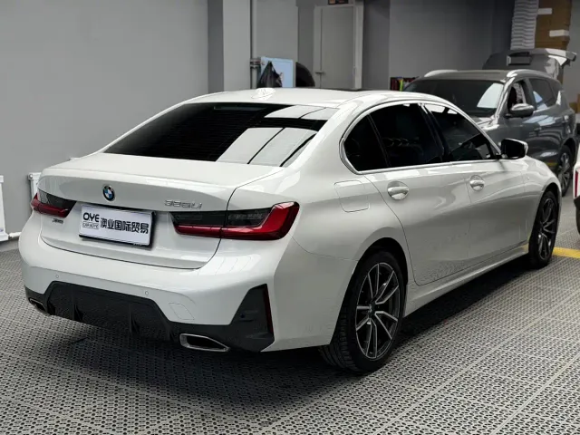 BMW 3 Series — Фото автомобиля 6