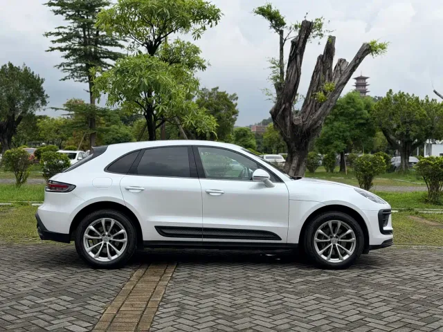 Porsche Macan — Фото автомобиля 4