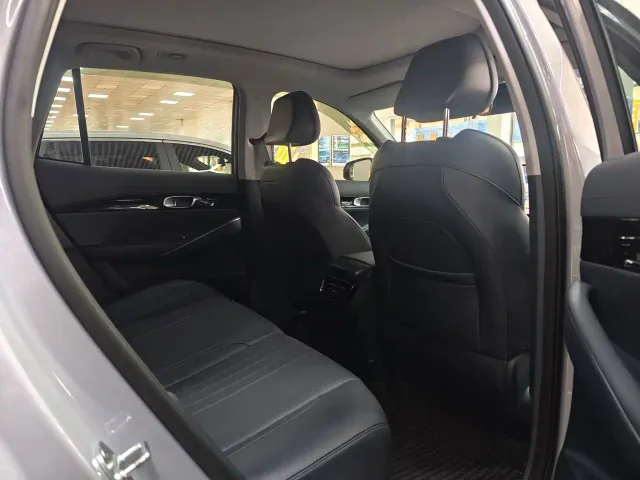 Geely Galaxy E5 — Фото автомобиля 15