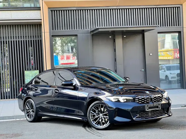 BMW 3 Series — Фото автомобиля 3