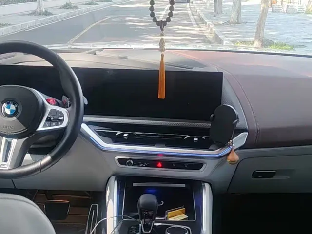 BMW XM — Фото автомобиля 12