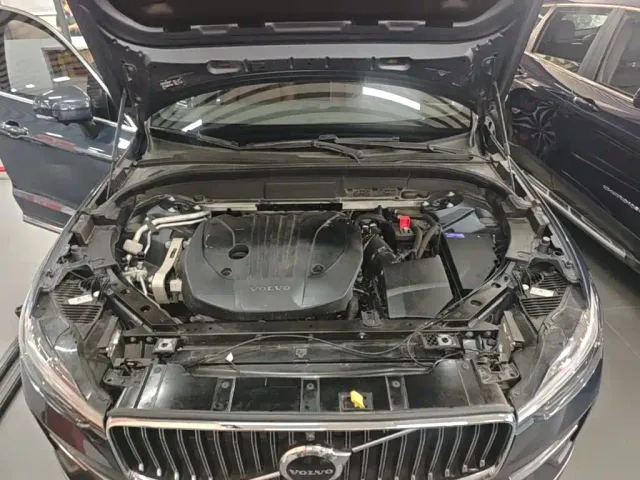 Volvo XC60 — Фото автомобиля 19
