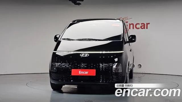 Hyundai Staria Staria — Фото автомобиля 3