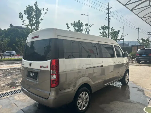 Jinbei New Hiace S — Фото автомобиля 6